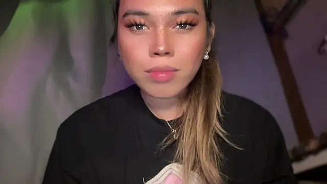 goddessofalltime online show from December 15, 2025, 3:16 pm