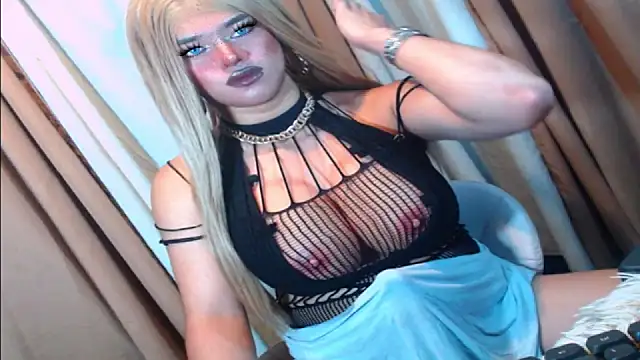 GoddessOFHUGEx online show from October 7, 2025, 5:15 am