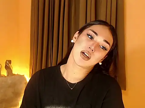 Snapshot of magnificent_kitana chatting on September 12, 2025, 5:57 pm magnificent kitana online show from September 12, 2025, 5:57 pm