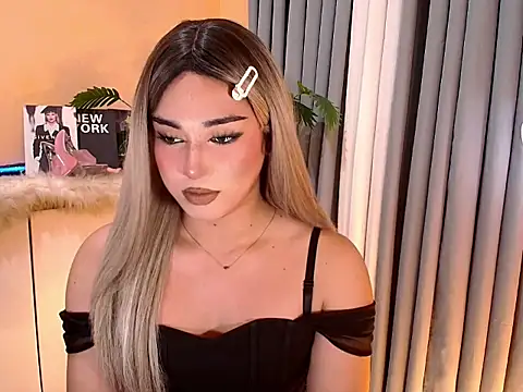 Snapshot of magnificent_kitana chatting on February 24, 2026, 5:55 pm magnificent kitana online show from February 24, 2026, 5:55 pm