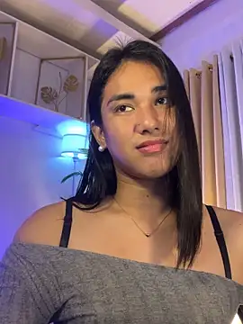 Snapshot of magnificent_kitana chatting on April 9, 2026, 8:31 am magnificent kitana online show from April 9, 2026, 8:31 am