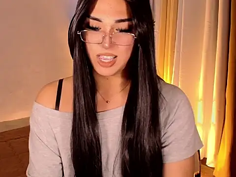 magnificent kitana online show from May 22, 2026, 2:33 pm