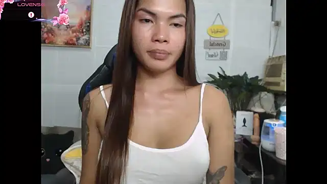 lucyheart777 online show from July 28, 2026, 4:08 am