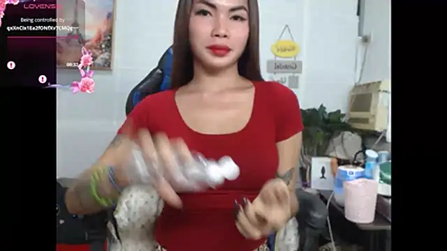 lucyheart777 online show from August 1, 2026, 2:33 am