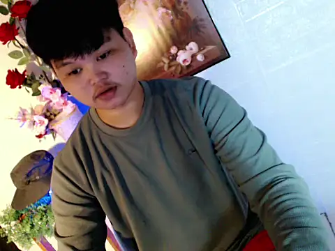 Reynelcock online show from June 11, 2026, 6:44 am