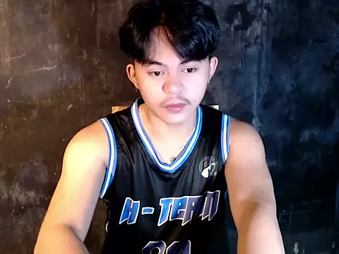 Snapshot of urguy_toshi chatting on September 20, 2025, 2:45 am urguy toshi online show from September 20, 2025, 2:45 am