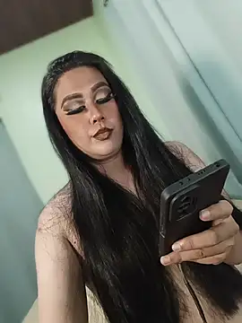 Snapshot of mistress_loy chatting on June 19, 2026, 5:45 am mistress loy online show from June 19, 2026, 5:45 am