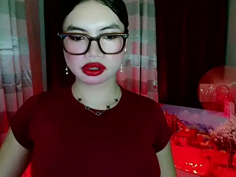 Snapshot of lover_girl143 chatting on March 5, 2026, 3:08 pm lover girl143 online show from March 5, 2026, 3:08 pm