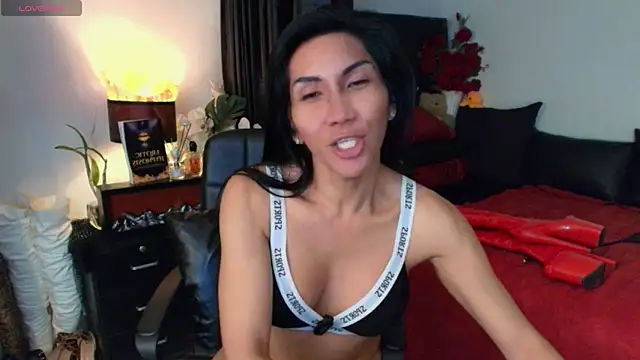 Snapshot of JadeScarlet_LoveLace chatting on March 4, 2026, 6:03 pm JadeScarlet LoveLace online show from March 4, 2026, 6:03 pm