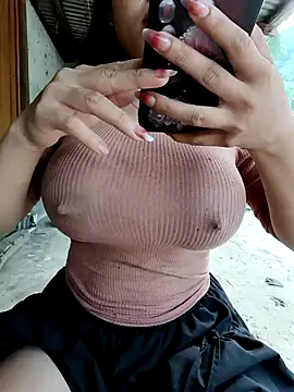 Snapshot of Rubyy_Nk chatting on September 19, 2025, 11:49 pm Rubyy Nk online show from September 19, 2025, 11:49 pm