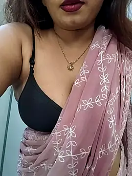 Snapshot of HOTT_SHANAYA chatting on November 16, 2025, 8:31 am HOTT SHANAYA online show from November 16, 2025, 8:31 am