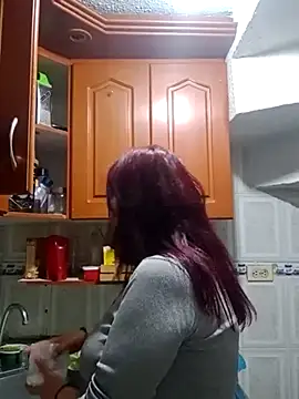 Snapshot of Chantalvedette chatting on October 27, 2025, 5:22 am Chantalvedette online show from October 27, 2025, 5:22 am