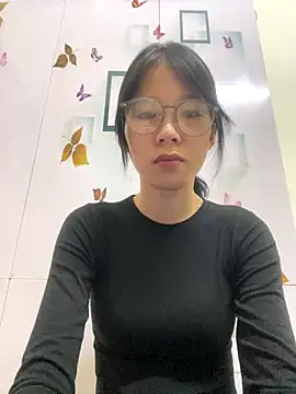 meomeo2k6 online show from November 27, 2025, 7:32 am