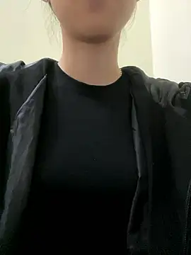 meomeo2k6 online show from January 12, 2026, 1:49 pm