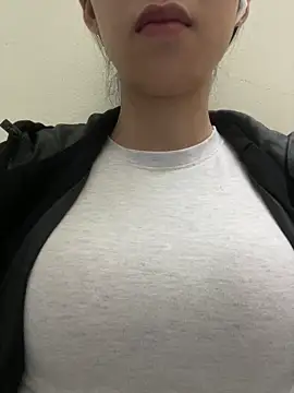 meomeo2k6 online show from February 8, 2026, 6:06 am