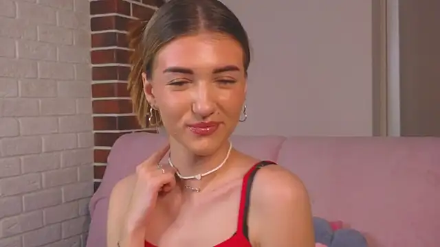 Snapshot of BeatrixGummer chatting on September 12, 2025, 8:20 pm BeatrixGummer online show from September 12, 2025, 8:20 pm