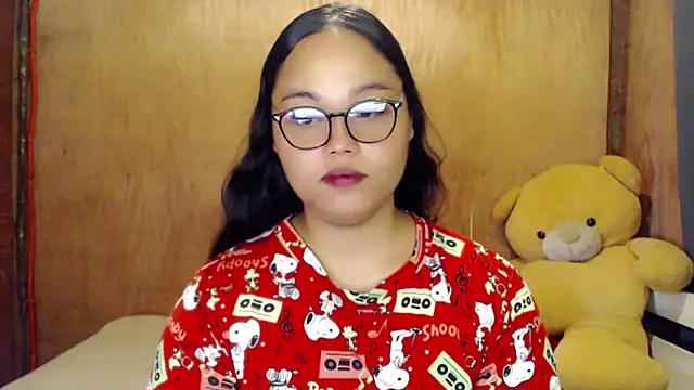  Lylia online show from September 13, 2025, 4:23 am