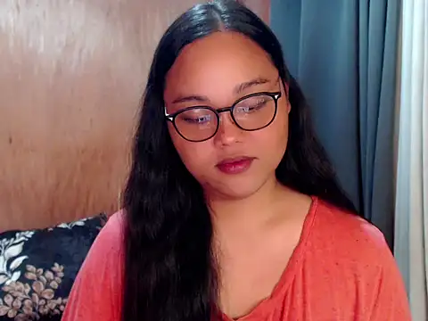  Lylia online show from October 5, 2025, 12:20 am