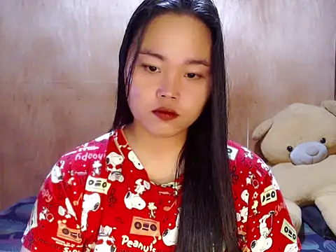 Snapshot of _Lylia chatting on May 23, 2026, 10:14 pm Lylia online show from May 23, 2026, 10:14 pm