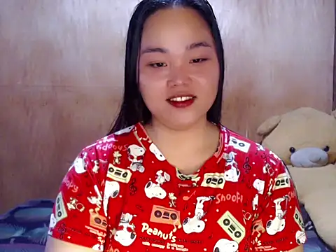Snapshot of _Lylia chatting on June 2, 2026, 4:03 am Lylia online show from June 2, 2026, 4:03 am