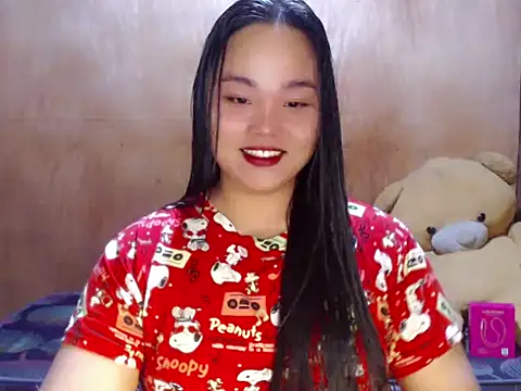 Snapshot of _Lylia chatting on June 2, 2026, 9:50 pm Lylia online show from June 2, 2026, 9:50 pm