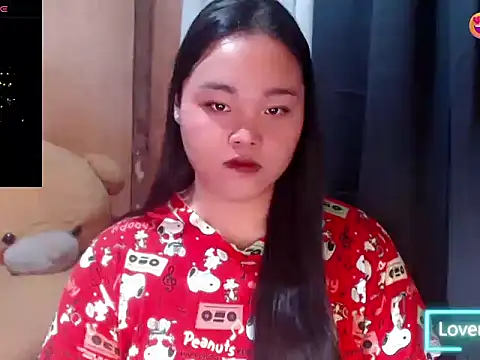 Snapshot of _Lylia chatting on June 9, 2026, 8:20 pm Lylia online show from June 9, 2026, 8:20 pm