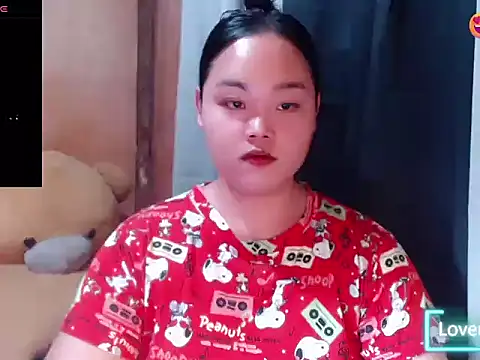 Snapshot of _Lylia chatting on June 14, 2026, 4:03 am Lylia online show from June 14, 2026, 4:03 am