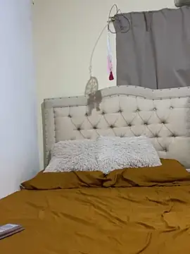 aphrodite sexy online show from May 24, 2026, 1:32 am