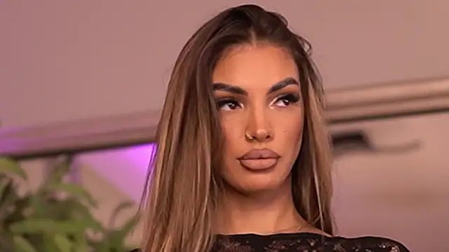 Snapshot of KendalJolly chatting on September 24, 2025, 5:27 pm KendalJolly online show from September 24, 2025, 5:27 pm