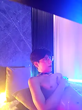 Snapshot of luixdust_ chatting on September 10, 2025, 10:15 am luixdust online show from September 10, 2025, 10:15 am