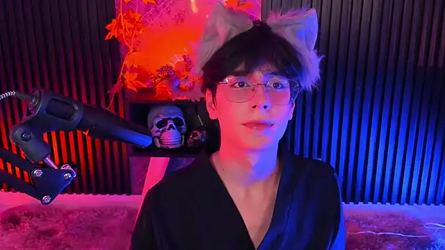 Snapshot of luixdust_ chatting on October 4, 2025, 5:38 am luixdust online show from October 4, 2025, 5:38 am