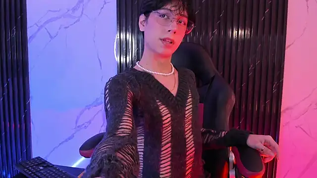 Snapshot of luixdust_ chatting on October 26, 2025, 10:32 am luixdust online show from October 26, 2025, 10:32 am