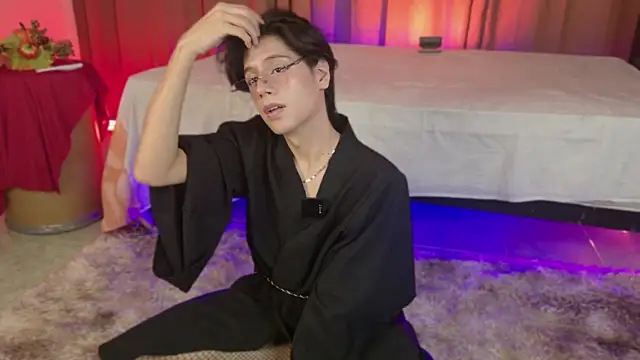 Snapshot of luixdust_ chatting on November 11, 2025, 5:51 am luixdust online show from November 11, 2025, 5:51 am