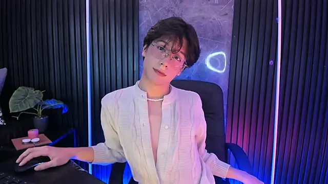 Snapshot of luixdust_ chatting on November 13, 2025, 5:06 am luixdust online show from November 13, 2025, 5:06 am