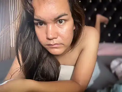 Snapshot of Enchantress_Magdalena chatting on June 3, 2026, 4:15 am Enchantress Magdalena online show from June 3, 2026, 4:15 am