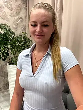 Snapshot of Umka-29 chatting on September 8, 2025, 8:41 pm Umka-29 online show from September 8, 2025, 8:41 pm