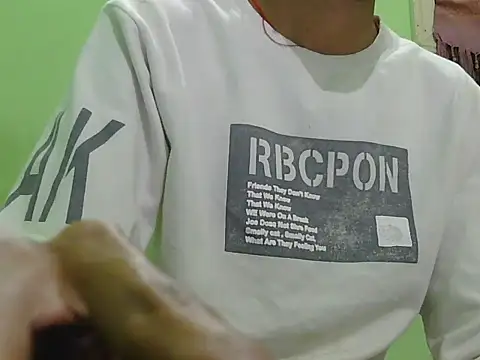 rockyy23boy online show from October 29, 2025, 3:31 am