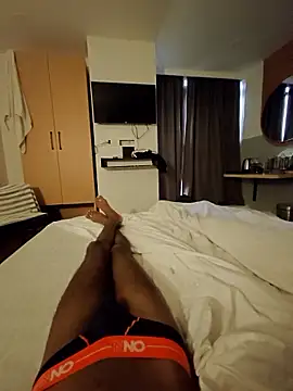 rockyy23boy online show from January 11, 2026, 3:33 am