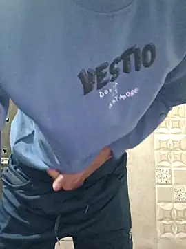 rockyy23boy online show from March 7, 2026, 10:18 pm