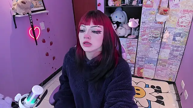 Vero Osb  online show from September 12, 2025, 8:42 pm