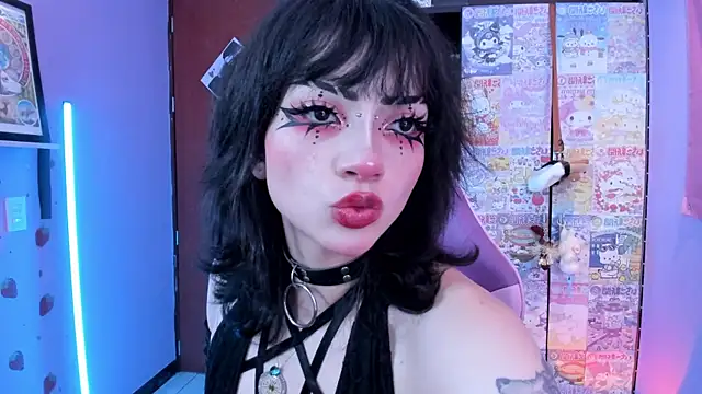 Vero Osb  online show from June 27, 2026, 7:52 pm