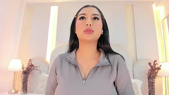 SalomeeBell online show from October 1, 2025, 8:59 pm