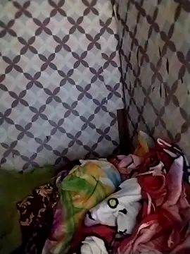 enoria1992 online show from December 20, 2025, 4:03 pm