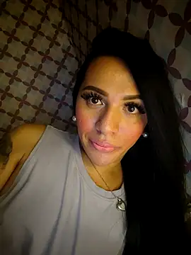 enoria1992 online show from July 2, 2026, 4:46 pm