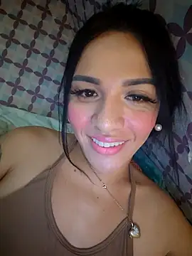 enoria1992 online show from July 15, 2026, 3:45 am