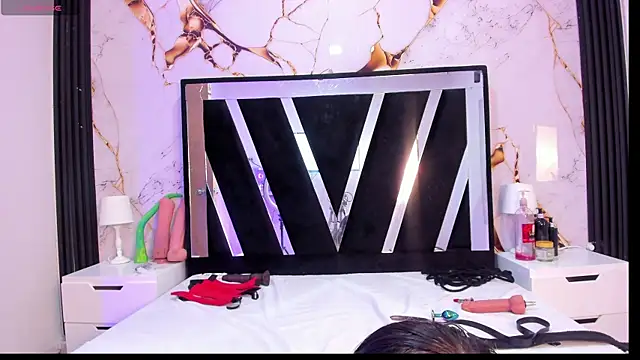 Wonderkloe  online show from July 18, 2026, 8:12 pm