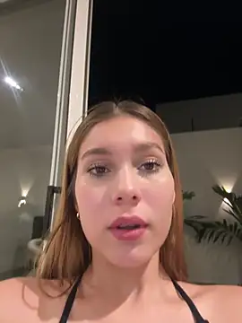 Snapshot of Nikii__ chatting on June 14, 2026, 1:03 am Nikii online show from June 14, 2026, 1:03 am