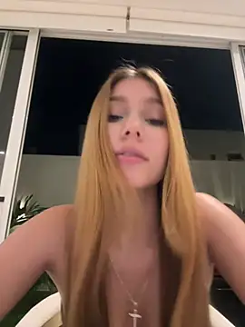 Snapshot of Nikii__ chatting on July 7, 2026, 1:30 am Nikii online show from July 7, 2026, 1:30 am