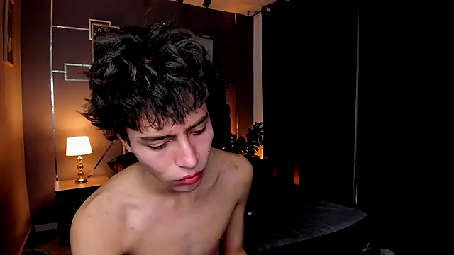 Snapshot of Christopher_77 chatting on September 29, 2025, 1:27 pm Christopher 77 online show from September 29, 2025, 1:27 pm