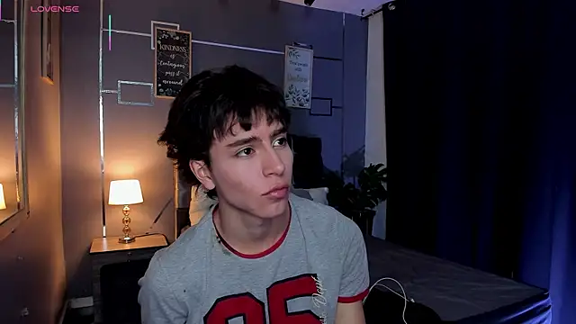 Snapshot of Christopher_77 chatting on October 1, 2025, 3:18 pm Christopher 77 online show from October 1, 2025, 3:18 pm